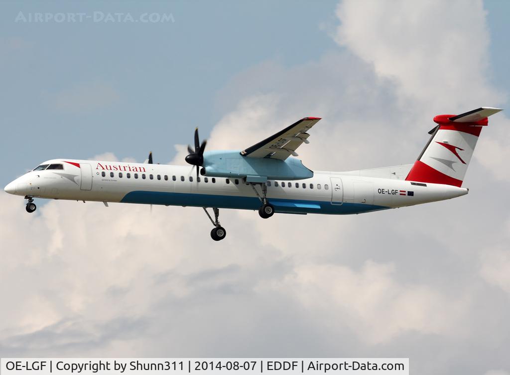 OE-LGF, 2002 De Havilland Canada DHC-8-402Q Dash 8 C/N 4068, Landing rwy 25L