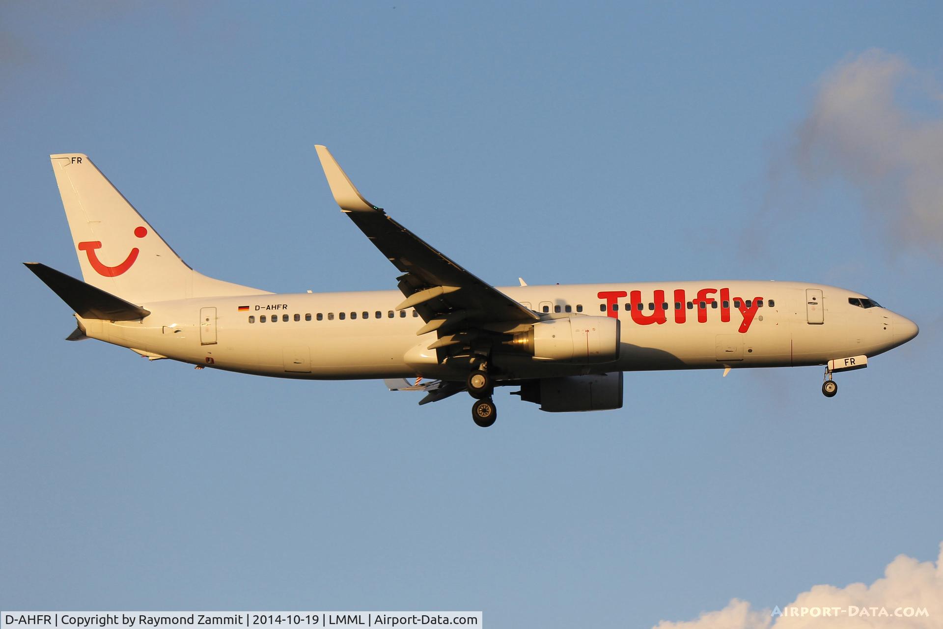 D-AHFR, 2000 Boeing 737-8K5 C/N 30593, B737-800 D-AHFR Tuifly