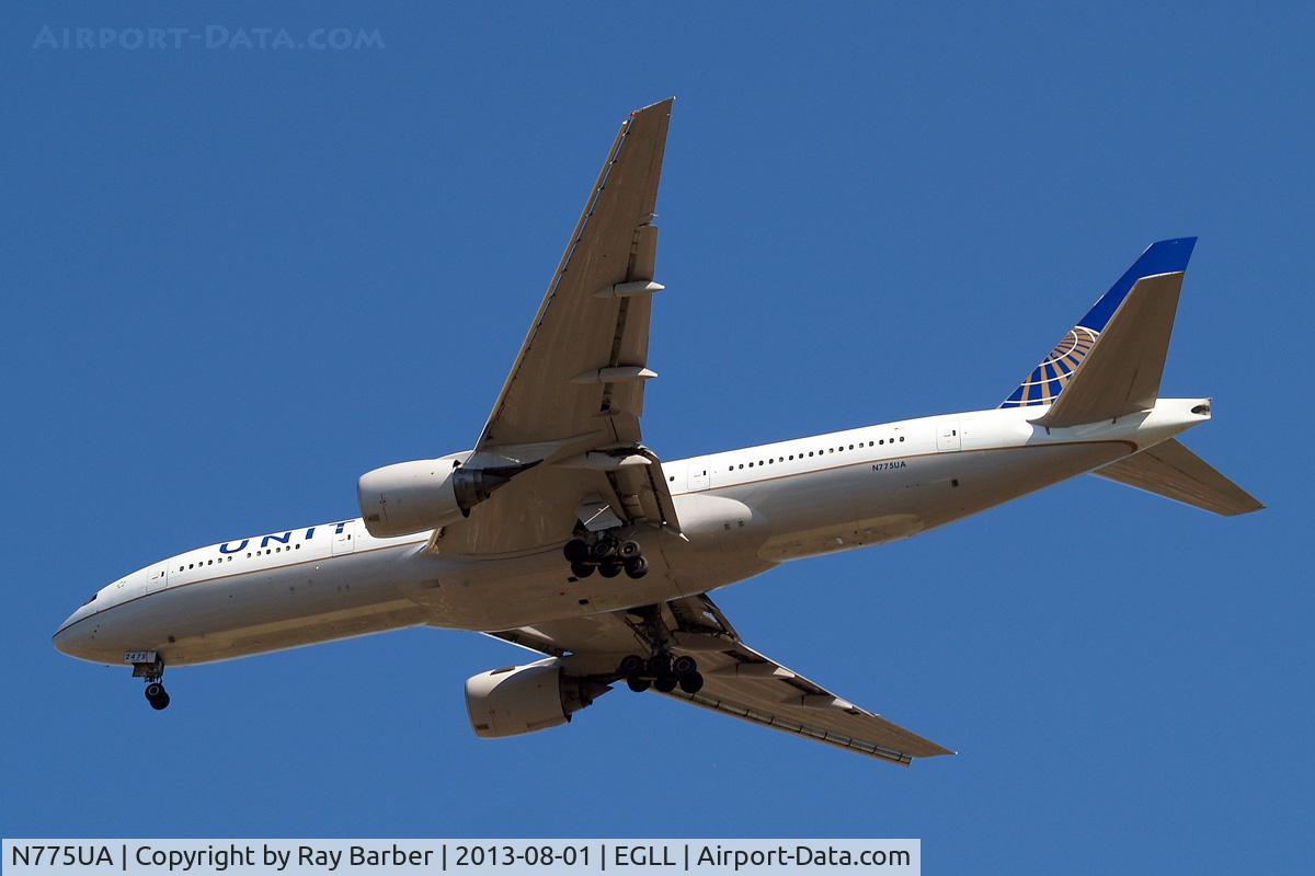 N775UA, 1995 Boeing 777-222 C/N 26947, Boeing 777-222 [26947] (United Airlines) Home~G 01/08/2013. On approach 27R.