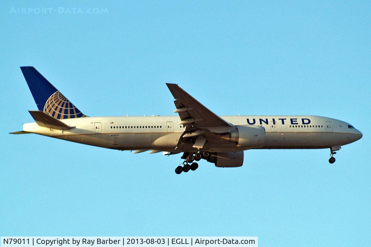 N79011, 1999 Boeing 777-224 C/N 29859, Boeing 777-224ER [29859] (United Airlines) Home~G 03/08/2014. On approach 27L.