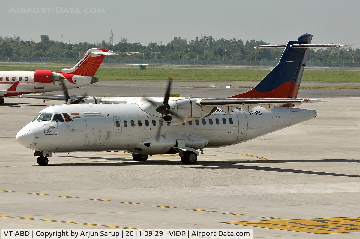 VT-ABD, 1993 ATR 42-300 C/N 356, Taxiing out at IGIA T-3.