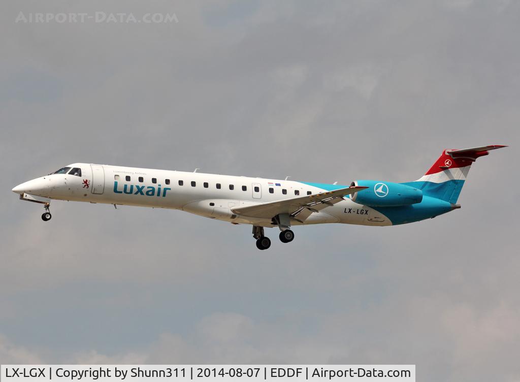 LX-LGX, 1999 Embraer EMB-145LU (ERJ-145LU) C/N 145147, Landing rwy 25L