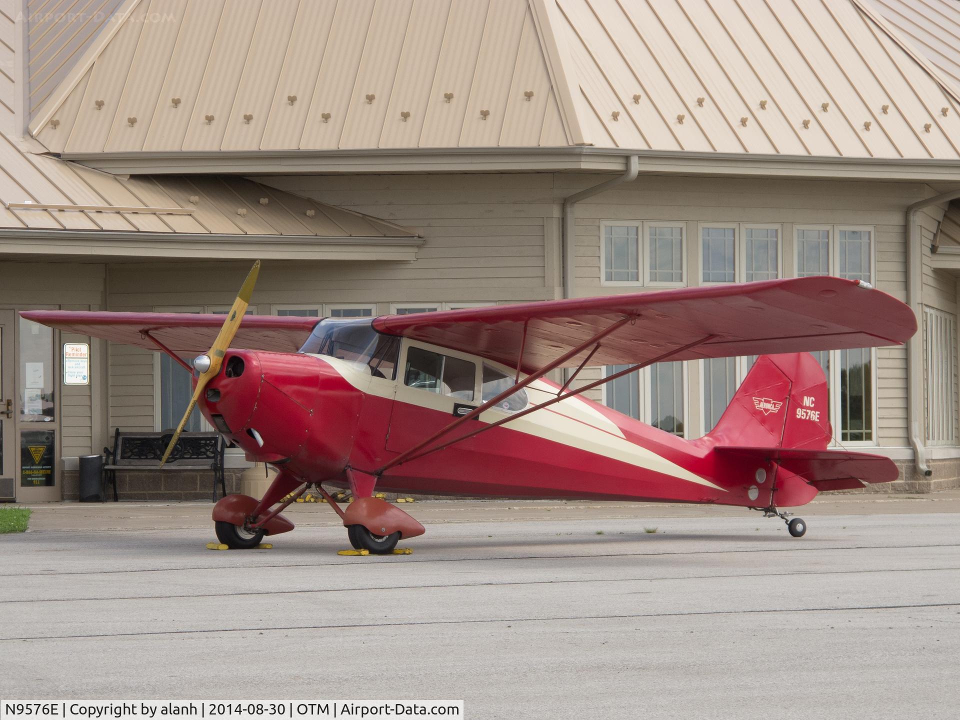 N9576E, 1946 Aeronca 11AC Chief C/N 11AC-1213, On the ramp at Ottumwa