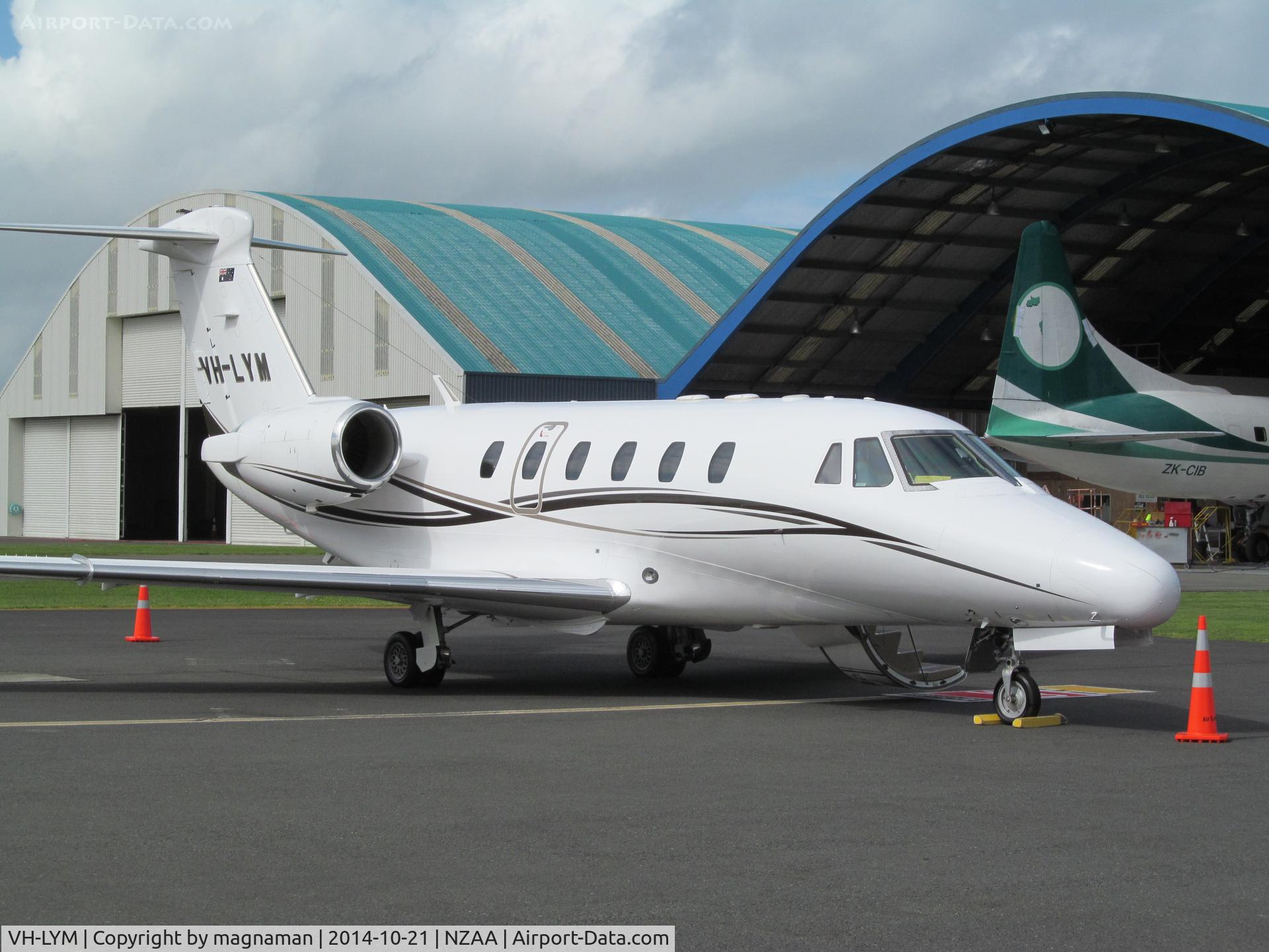 VH-LYM, 1999 Cessna 650 Citation VII C/N 650-7095, At AKL today - not sure yet of purpose. Nice little number.