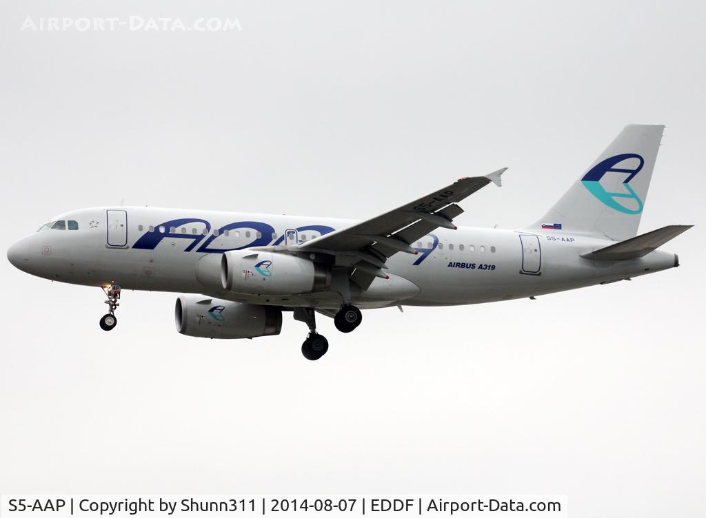 S5-AAP, 2010 Airbus A319-132 C/N 4282, Landing rwy 25L
