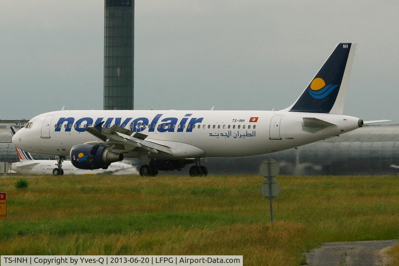 TS-INH, 2011 Airbus A320-214 C/N 4623, TS-INH - Airbus A320-214, Reverse thrust landing Rwy 26L, Roissy Charles De Gaulle Airport (LFPG-CDG)