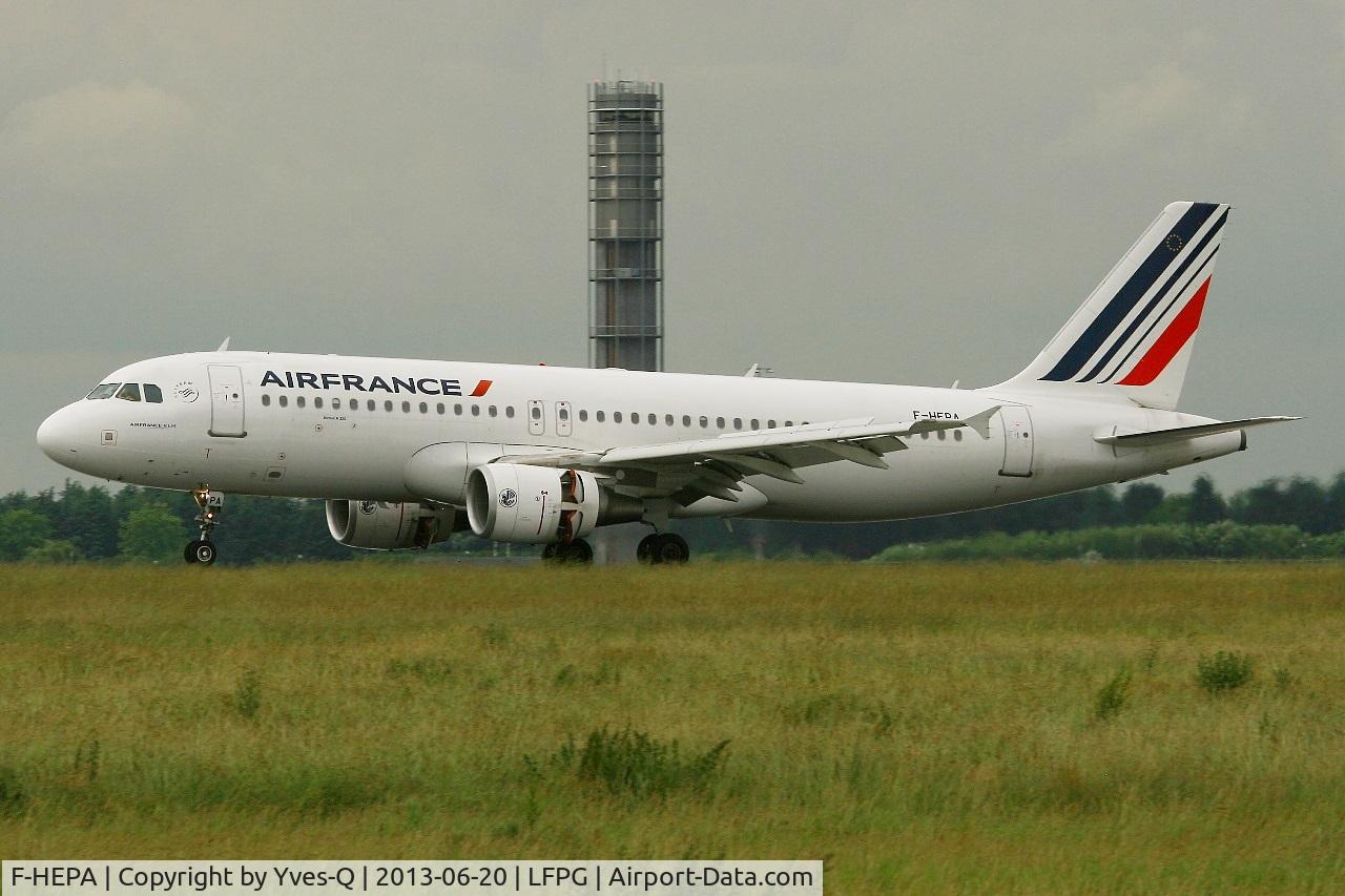 F-HEPA, 2009 Airbus A320-214 C/N 4139, Airbus A320-214, Reverse thrust landing Rwy 26L, Roissy Charles De Gaulle Airport (LFPG-CDG)
