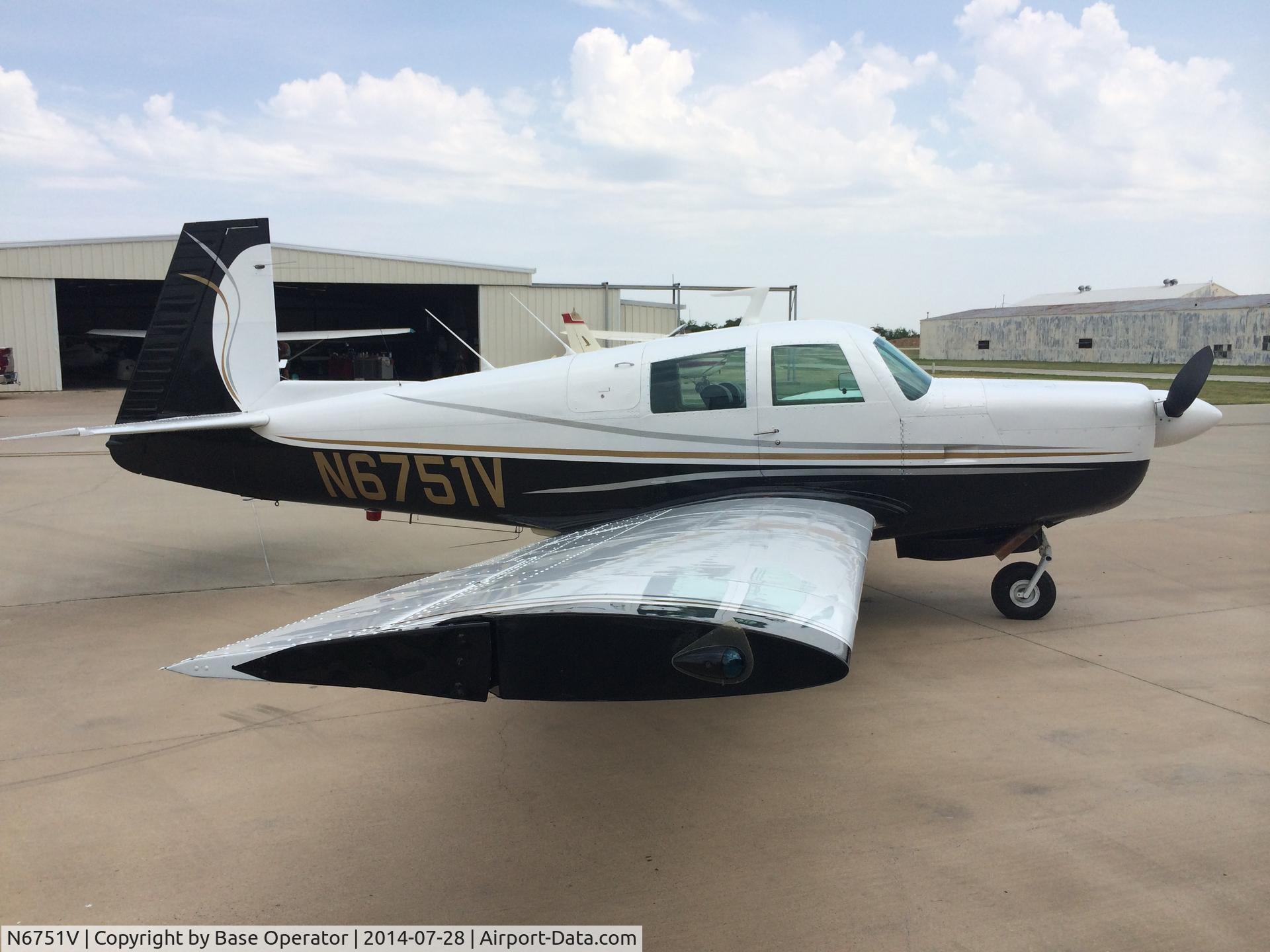 N6751V, 1970 Mooney M20E C/N 700051, 1970 M20E