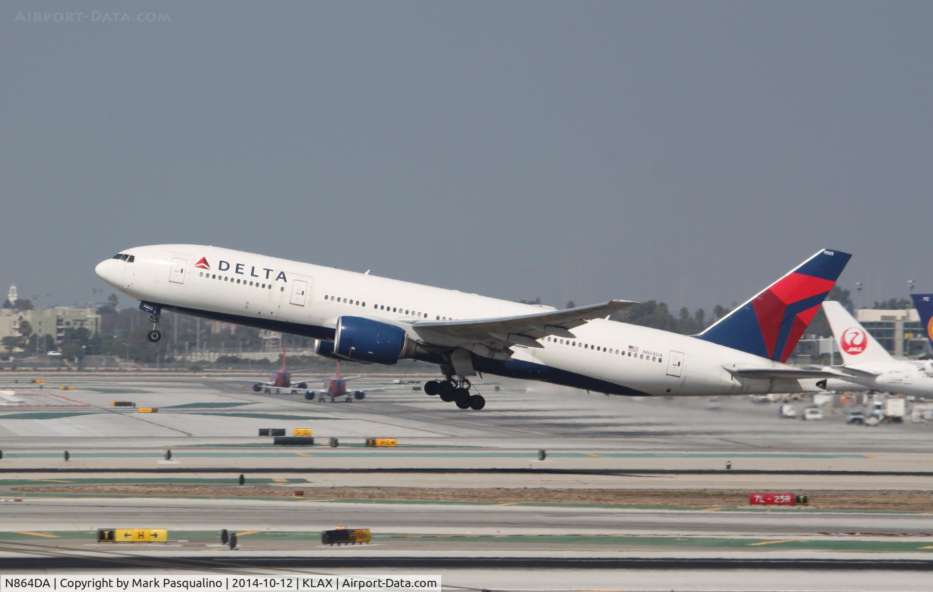 N864DA, 1999 Boeing 777-232 C/N 29736, Boeing 777-200