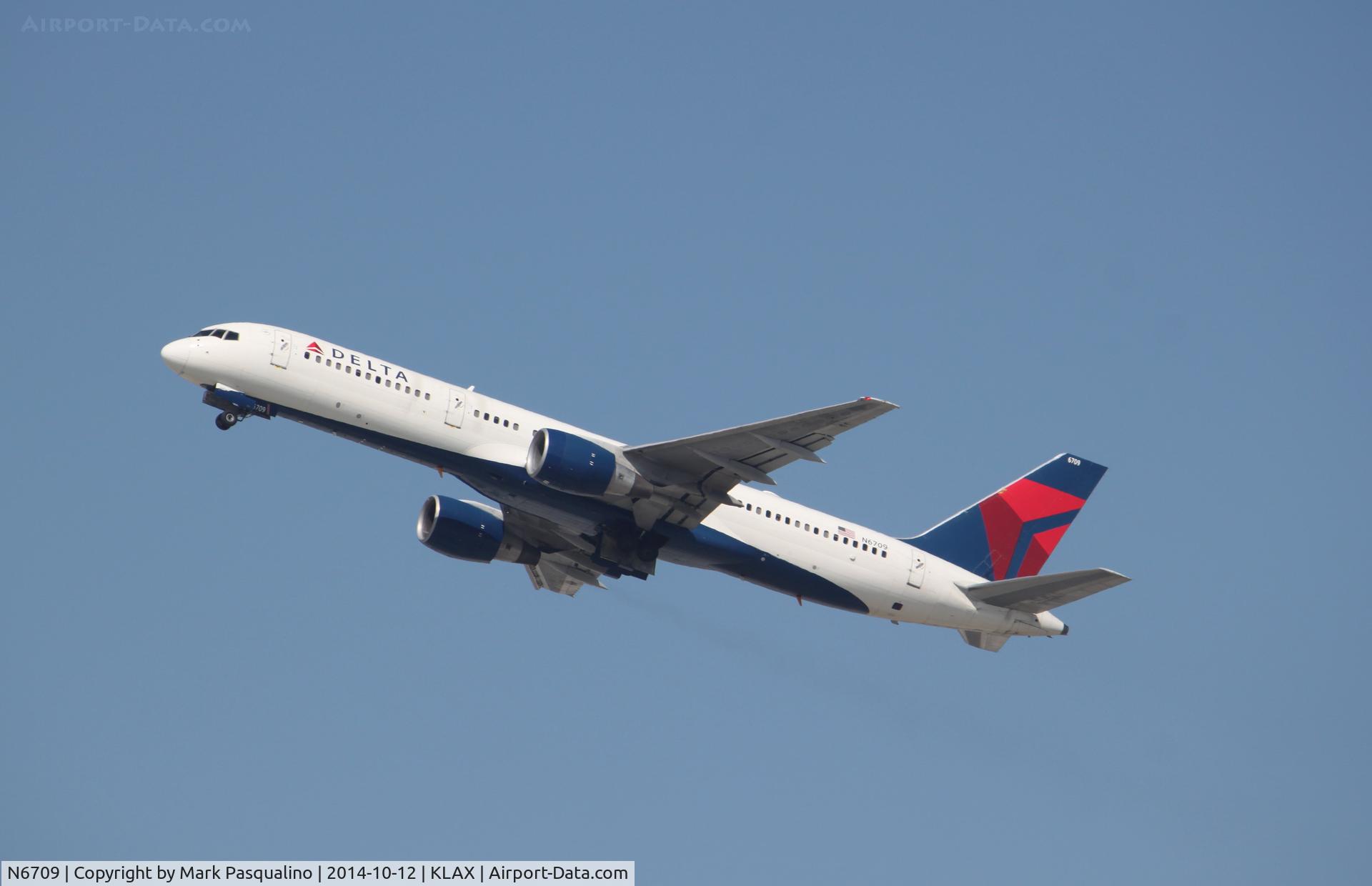N6709, 2000 Boeing 757-232 C/N 30481, Boeing 757-200