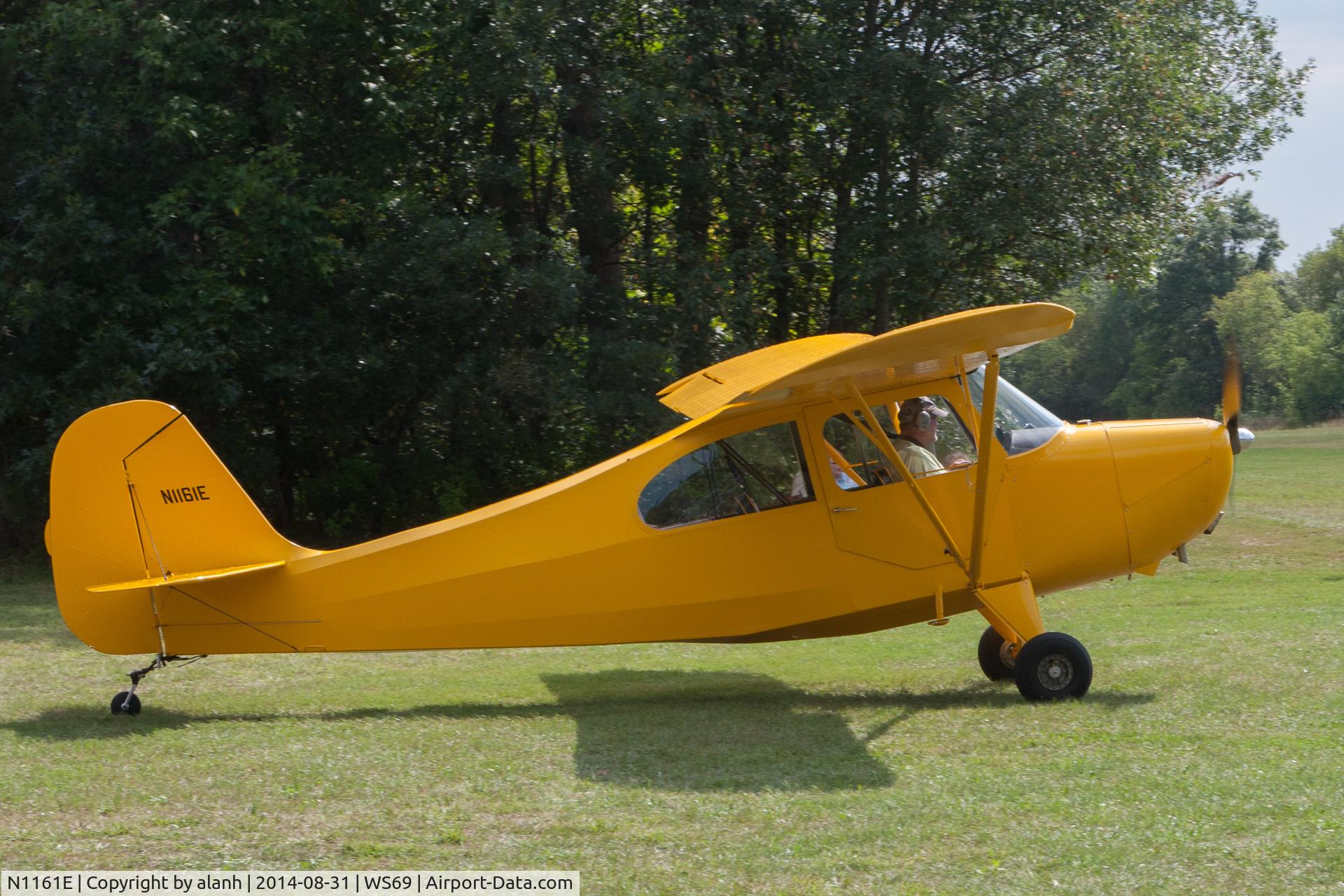 N1161E, 1946 Aeronca 7AC Champion C/N 7AC-4717, At Log Cabin airport taxying for departure