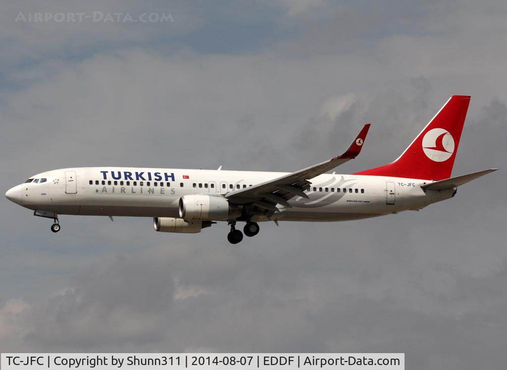 TC-JFC, 1998 Boeing 737-8F2 C/N 29765, Landing rwy 25L