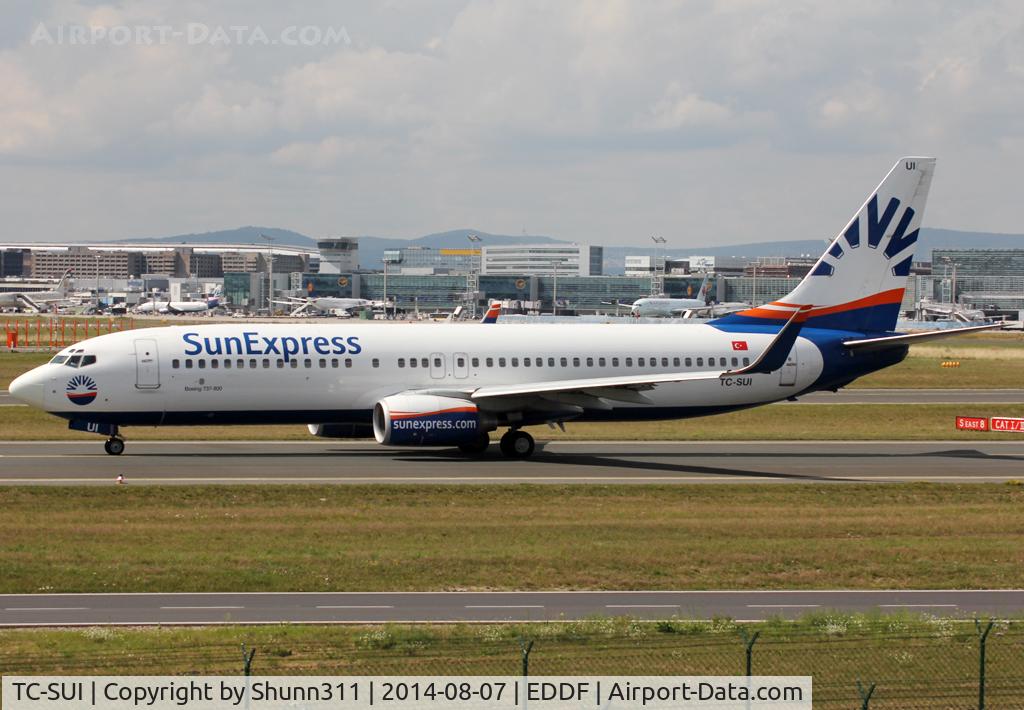 TC-SUI, 2003 Boeing 737-8CX C/N 32367, Taxiing holding point rwy 18 for departure...