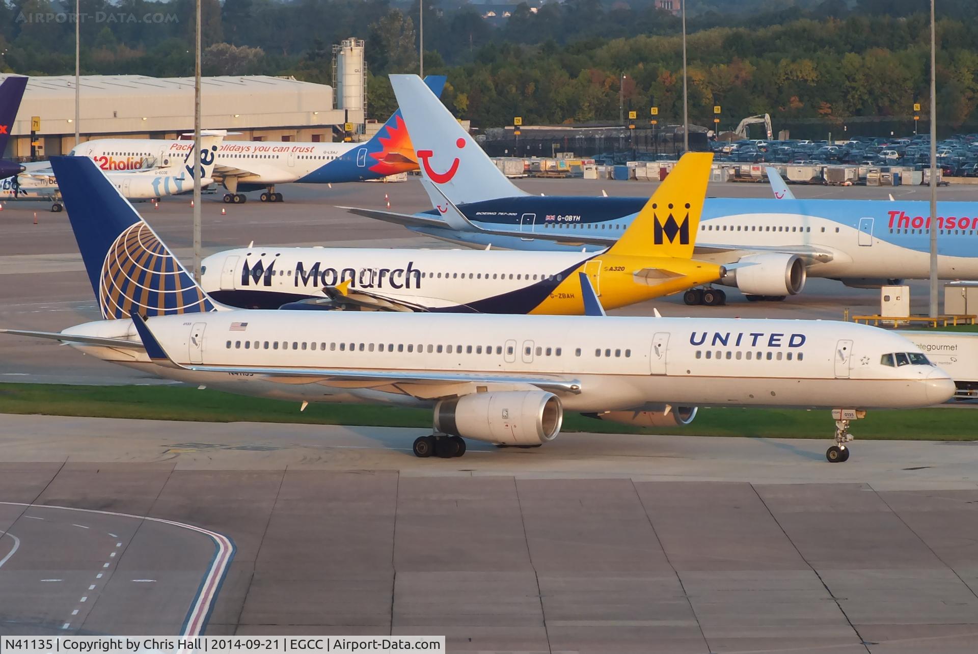 N41135, 1999 Boeing 757-224 C/N 29284, United