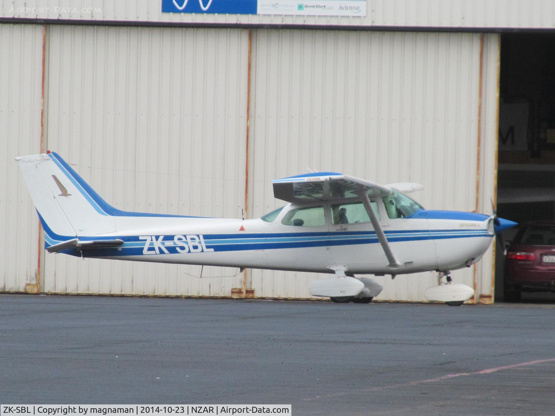 ZK-SBL, Cessna 172P C/N 17275844, on enclosed apron