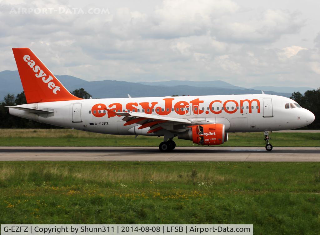 G-EZFZ, 2010 Airbus A319-111 C/N 4425, Landing rwy 16