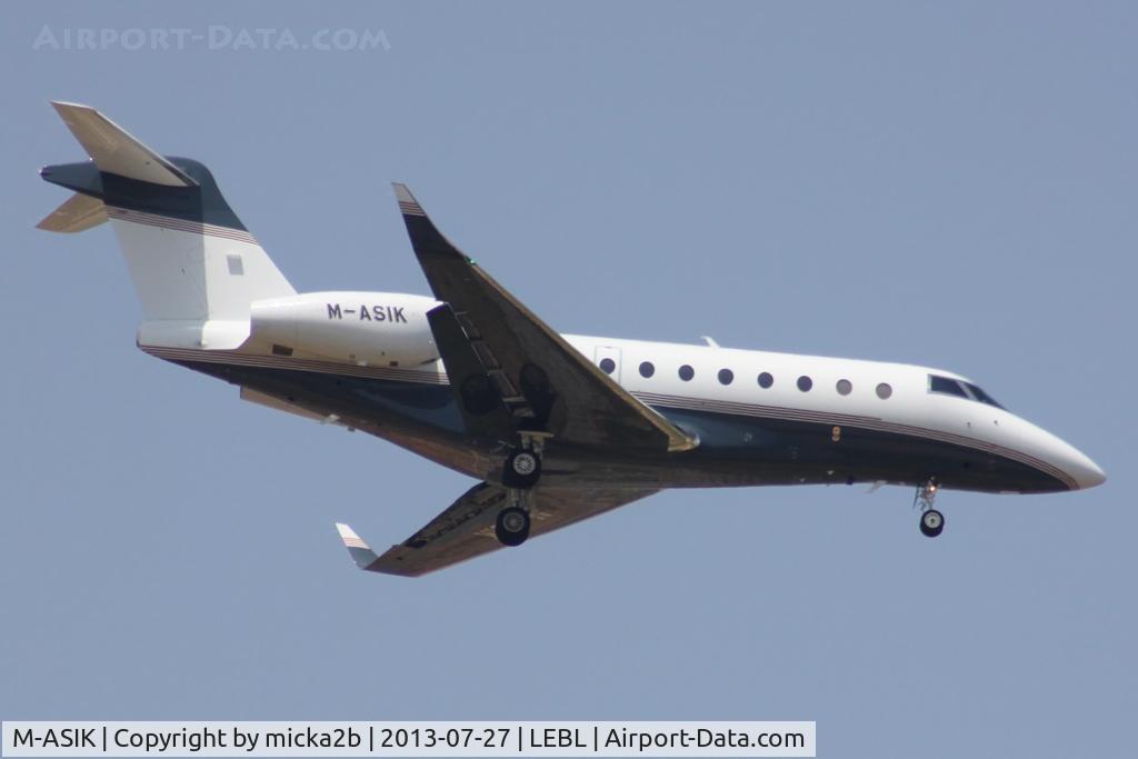 M-ASIK, 2013 Israel Aircraft Industries Gulfstream G280 C/N 2013, Landing