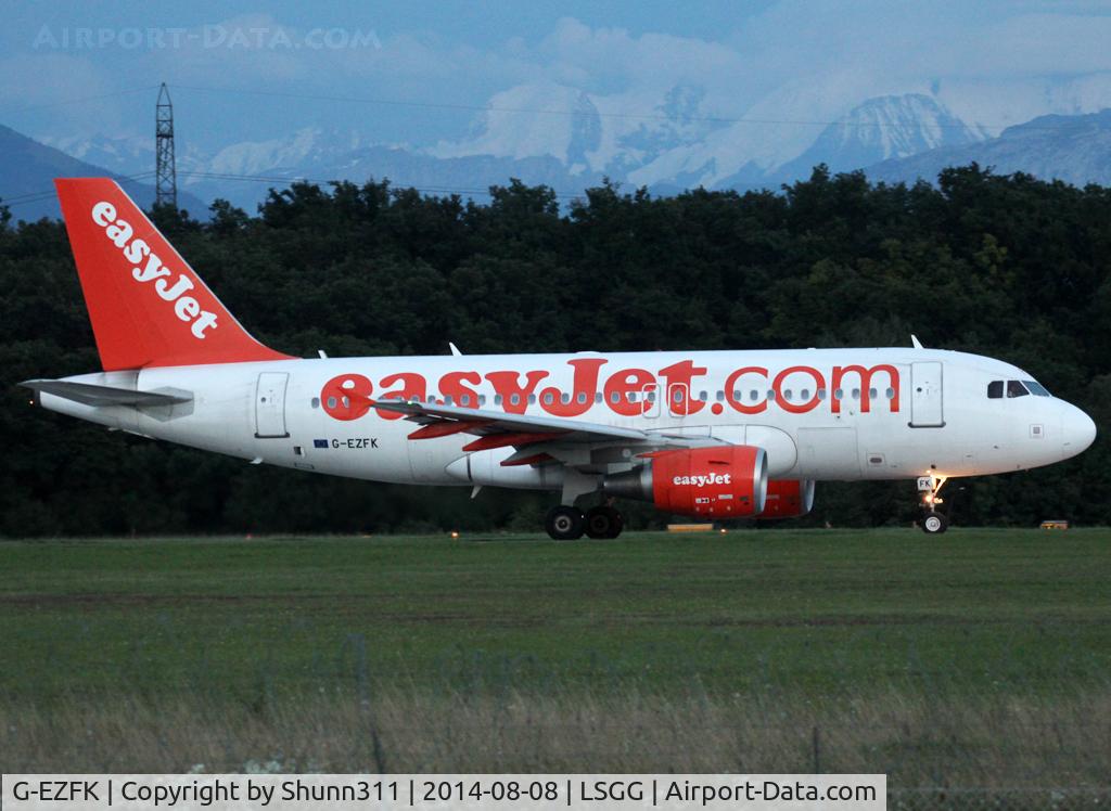G-EZFK, 2009 Airbus A319-111 C/N 4048, Ready for departure rwy 23