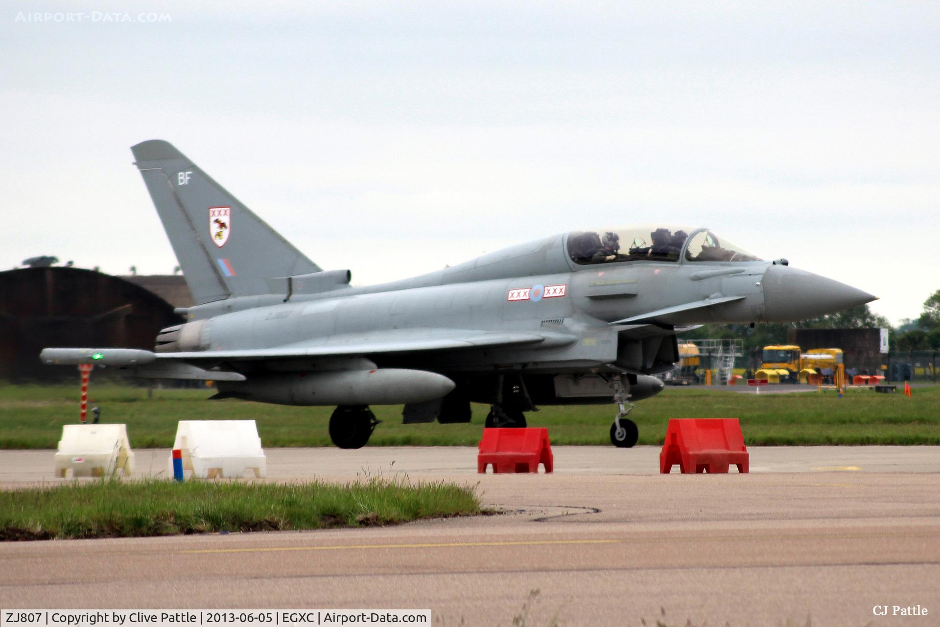 ZJ807, 2003 Eurofighter EF-2000 Typhoon T3 C/N 0025/BT008, Taxy for departure at RAF Coningsby