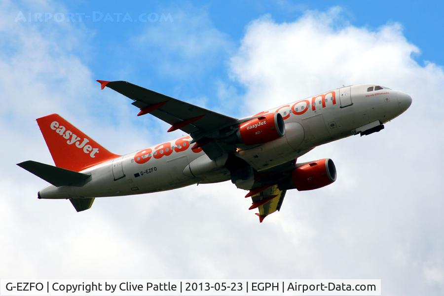 G-EZFO, 2009 Airbus A319-111 C/N 4080, Edinburgh departure