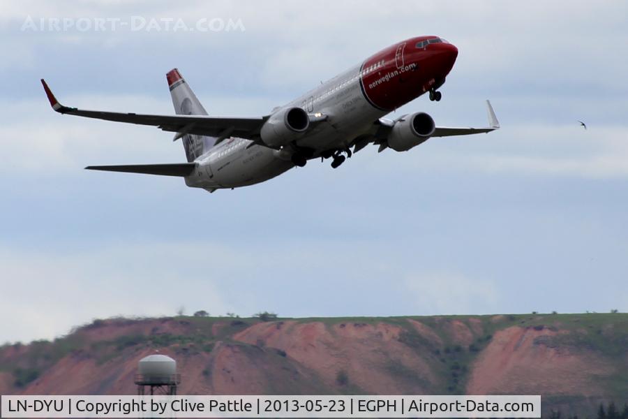 LN-DYU, 2011 Boeing 737-8JP C/N 39008, Edinburgh departure