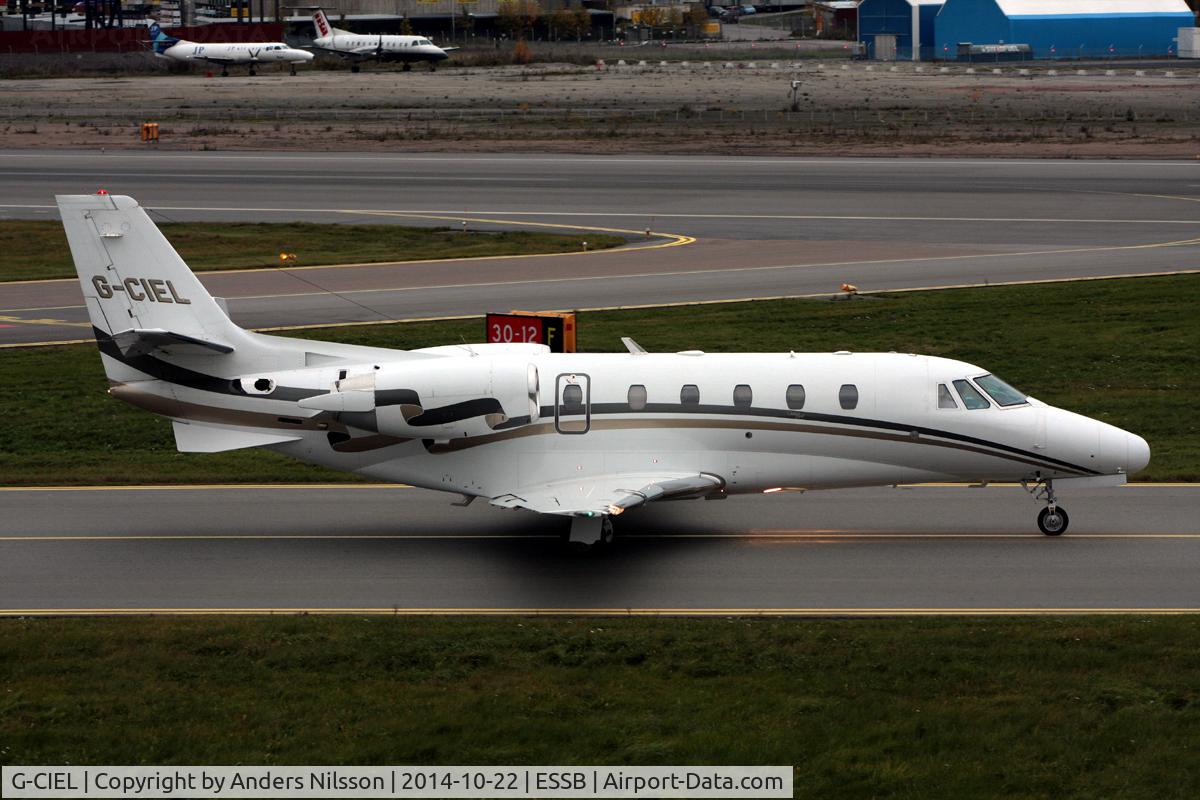 G-CIEL, 2002 Cessna 560XL Citation Excel C/N 560-5247, Taxiing to runway 12.
