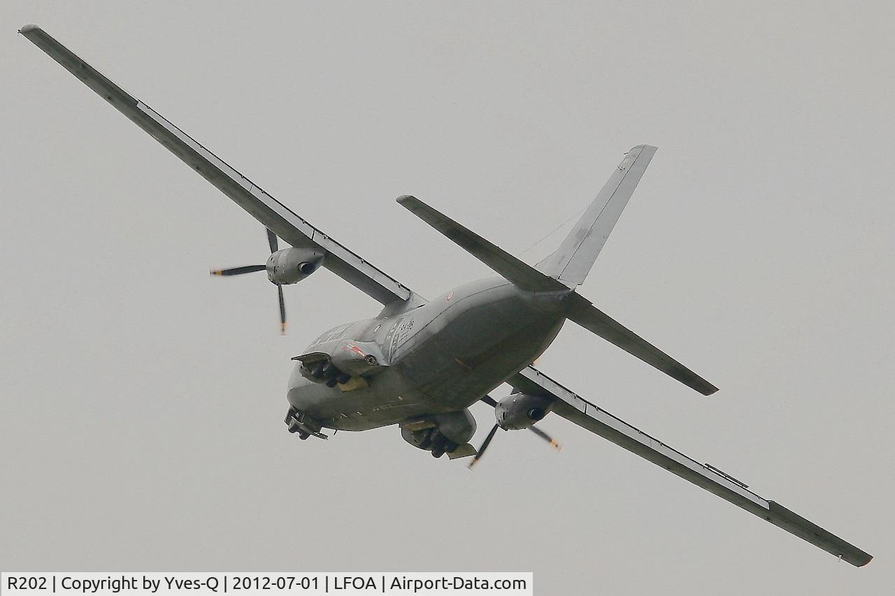R202, Transall C-160R C/N 202, French Air Force Transall C-160R, Solo display, Avord Air Base 702 (LFOA) open day 2012