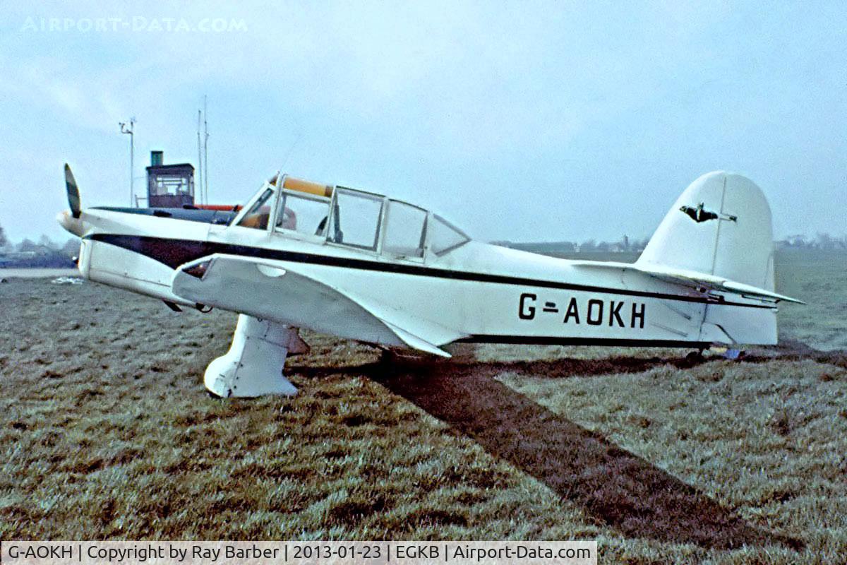 G-AOKH, 1948 Percival P40 Prentice T.1 C/N PAC-212, Percival P.40 Prentice T.1 [5800/11] Biggin Hill~G 17/05/1975