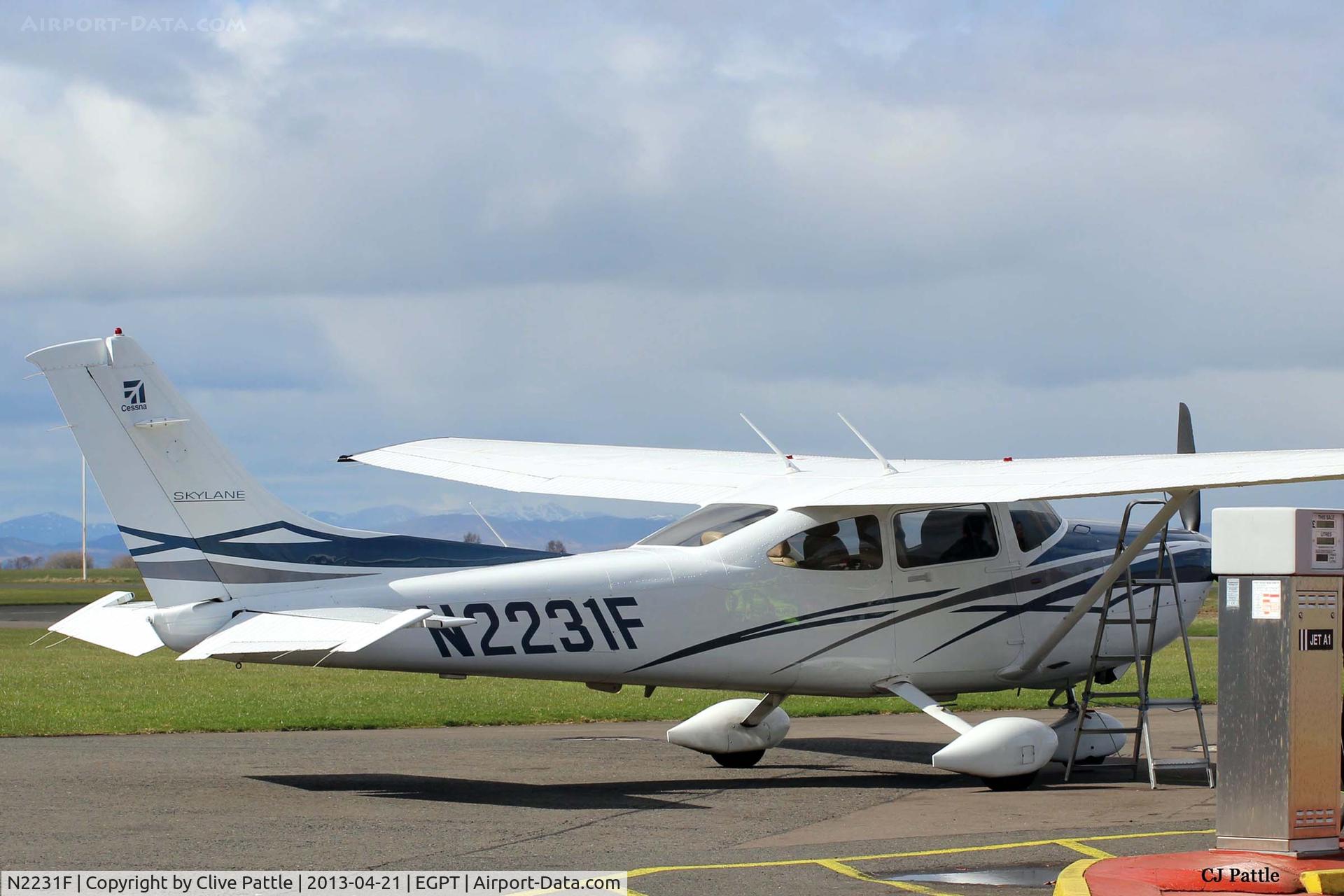 N2231F, 2007 Cessna 182T Skylane C/N 18281925, Re-fueling at its base at Perth EGPT