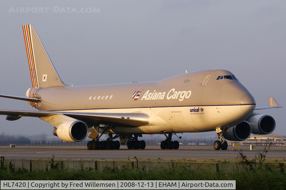 HL7420, 1995 Boeing 747-48EF (SCD) C/N 25783, ASIANA CARGO
