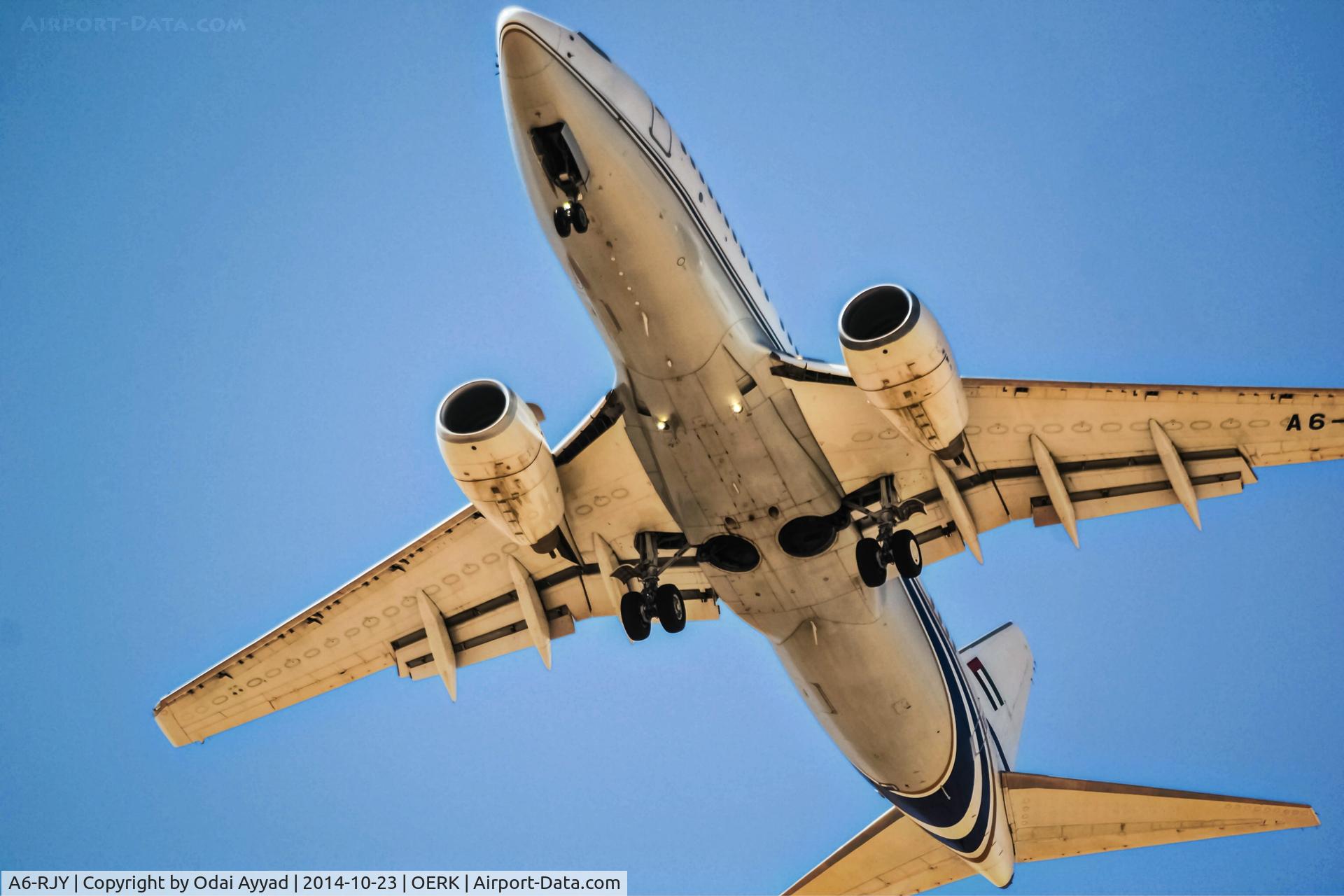 A6-RJY, 1999 Boeing 737-7Z5 BBJ C/N 29857, Royal Jet Landing in Riyadh - runway 15L