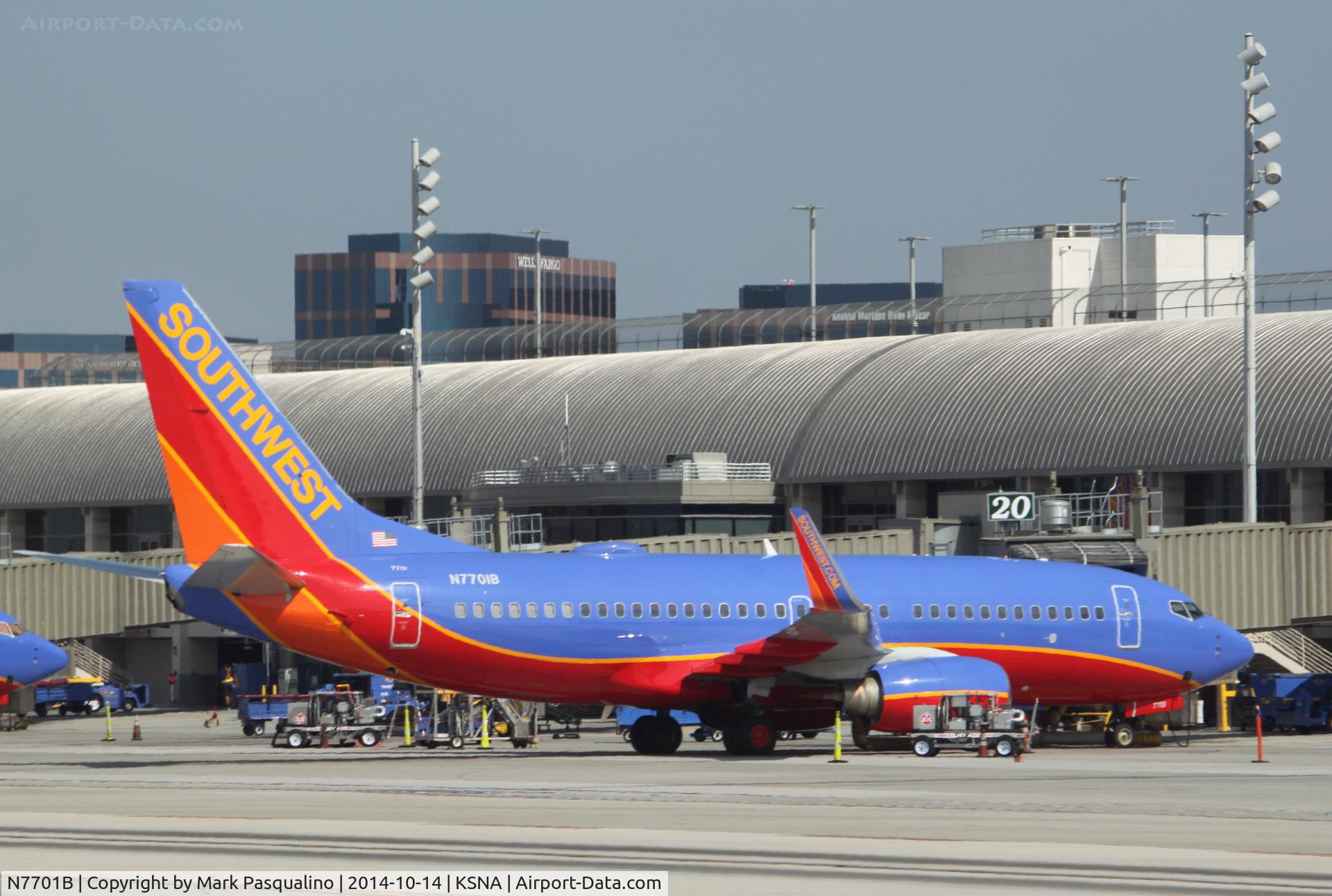 N7701B, 2004 Boeing 737-76N C/N 32681, Boeing 737-700