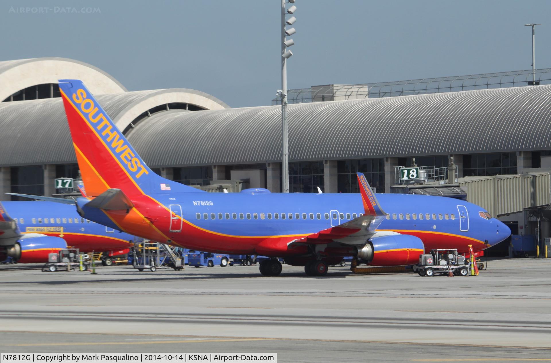 N7812G, 2001 Boeing 737-76N C/N 32582, Boeing 737-700