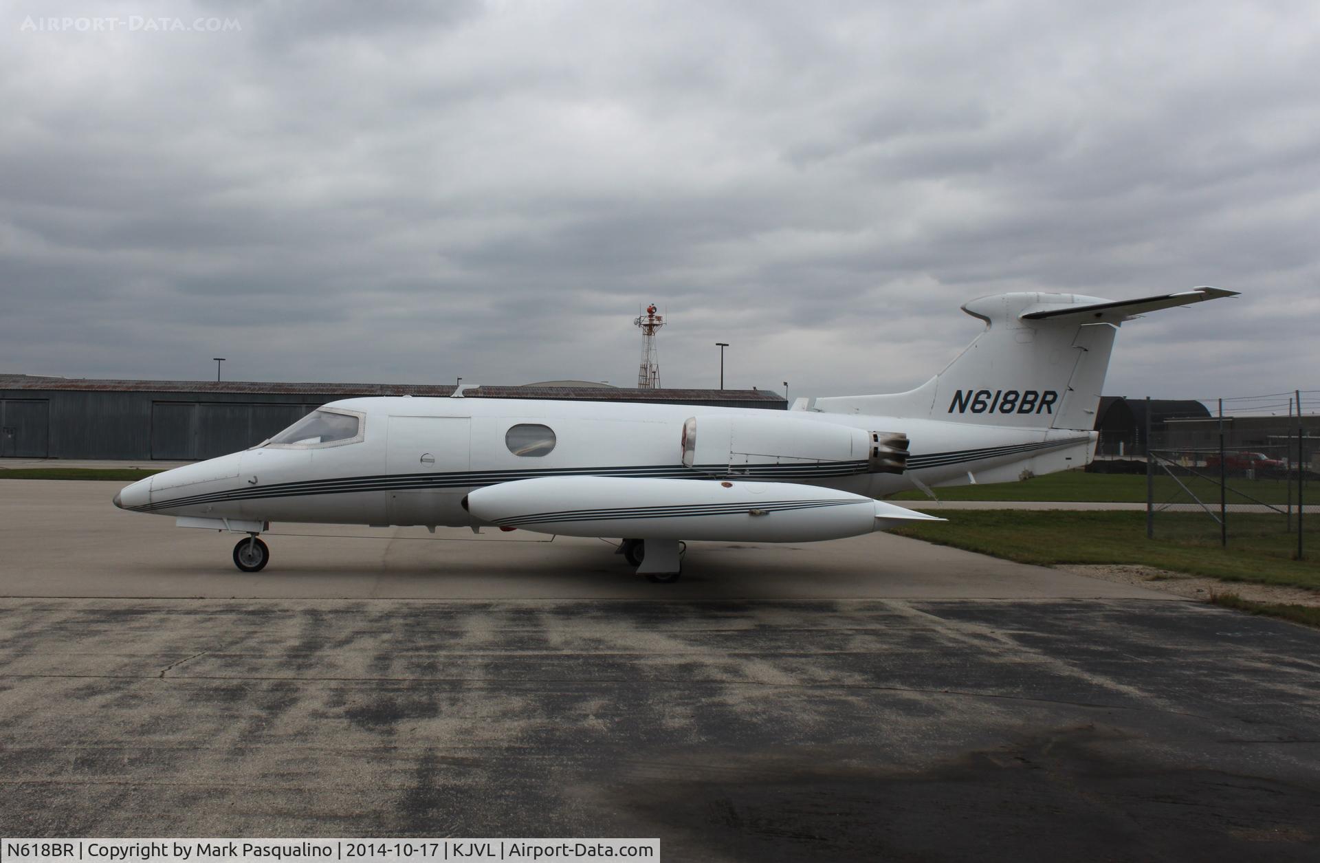 N618BR, 1968 Learjet Inc 23 C/N 23-082A, Learjet 23