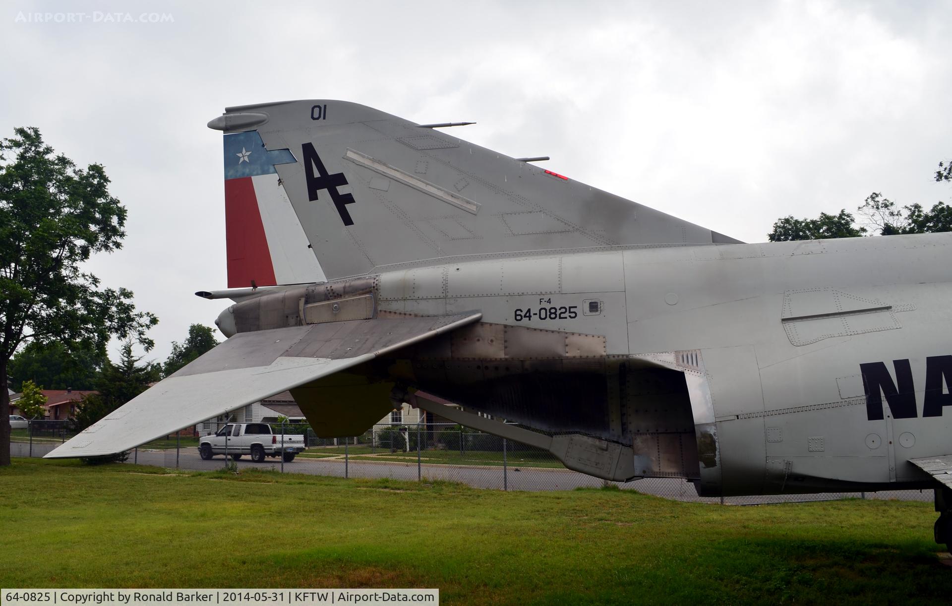 64-0825, 1964 McDonnell F-4C Phantom II C/N 1162, F-4C painted in US Navy colors Fort Worth Aviation Museum