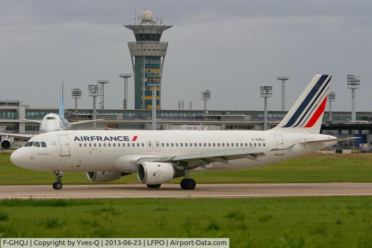 F-GHQJ, 1991 Airbus A320-211 C/N 0214, Airbus A320-211, Taxiing after Landing Rwy 26, Paris-Orly Airport (LFPO-ORY)