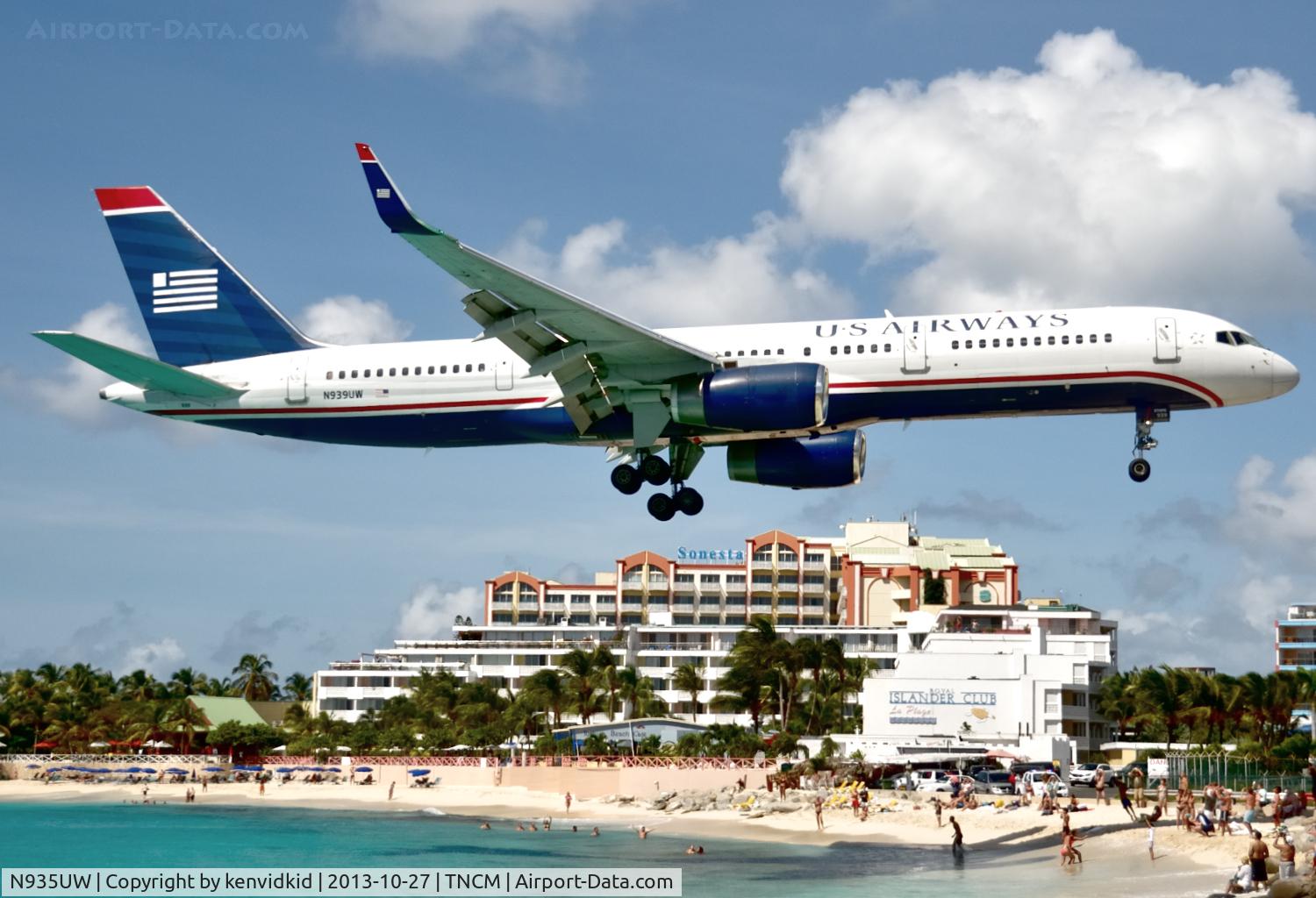 N935UW, 1994 Boeing 757-2B7 C/N 27201, On short finals to St Maarten.