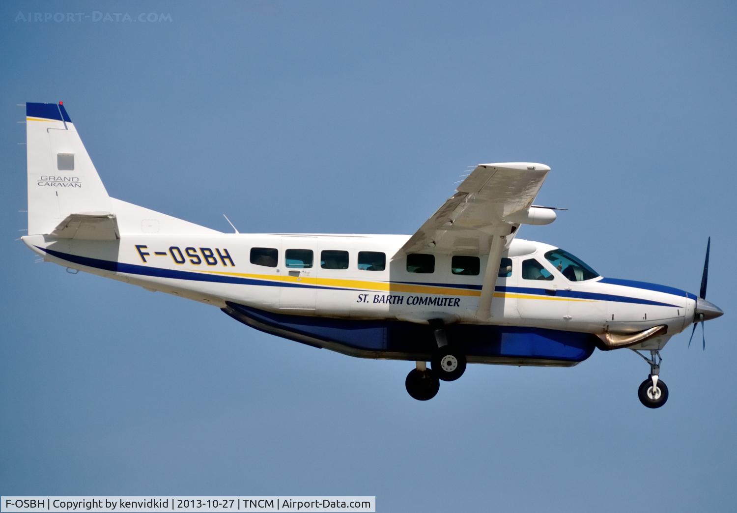 F-OSBH, 2009 Cessna 208B Grand Caravan C/N 208B2117, On short finals to St Maarten.