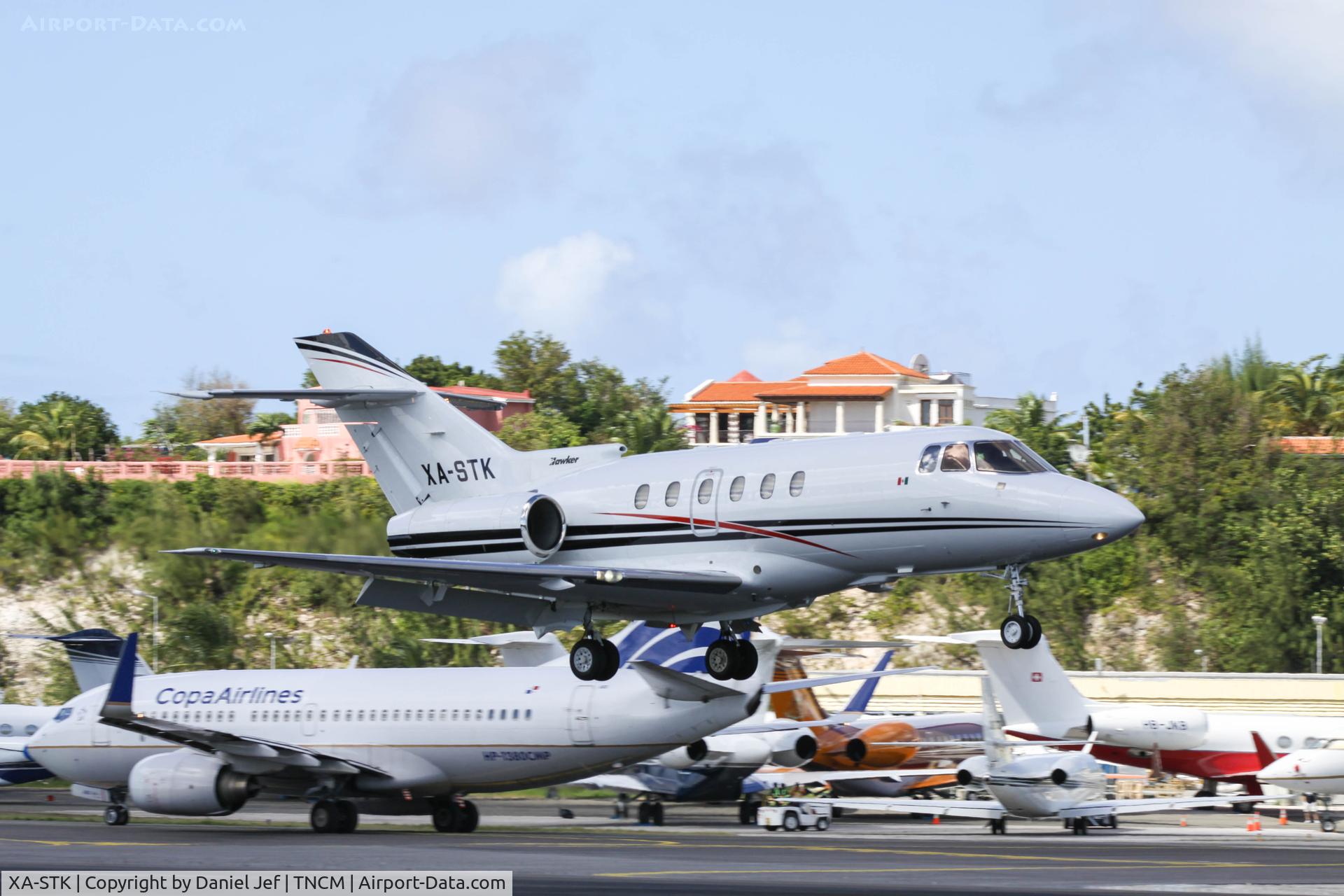 XA-STK, 1998 Raytheon Hawker 800XP C/N 258383, XA-STK