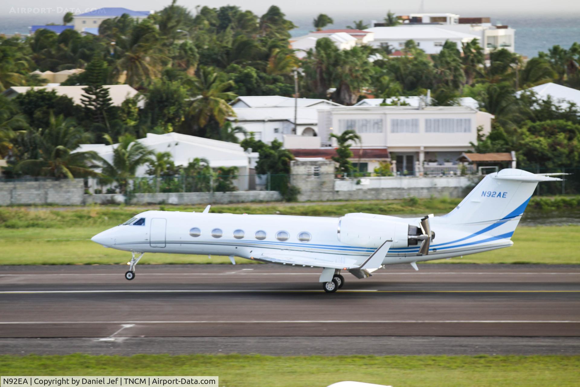 N92EA, 2002 Bombardier CRJ-200ER (CL-600-2B19) C/N 7732, N92EA
