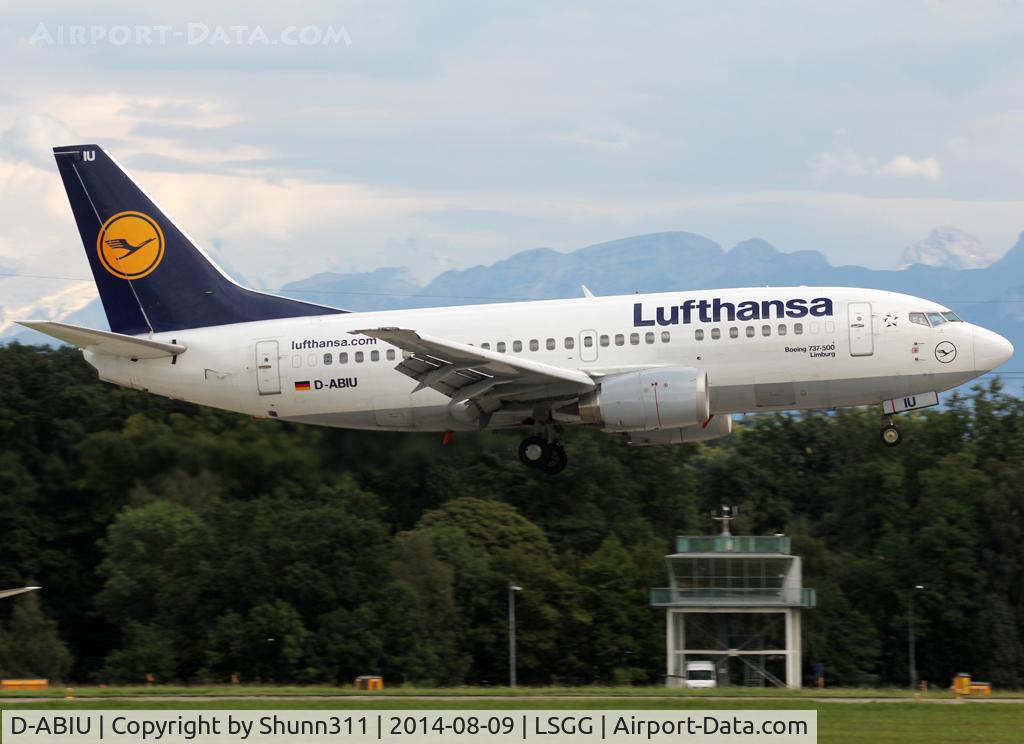 D-ABIU, 1991 Boeing 737-530 C/N 24944, Landing rwy 23