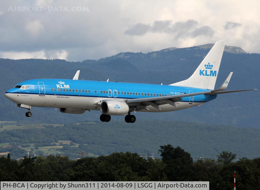 PH-BCA, 2010 Boeing 737-8K2 C/N 37820, Landing rwy 23