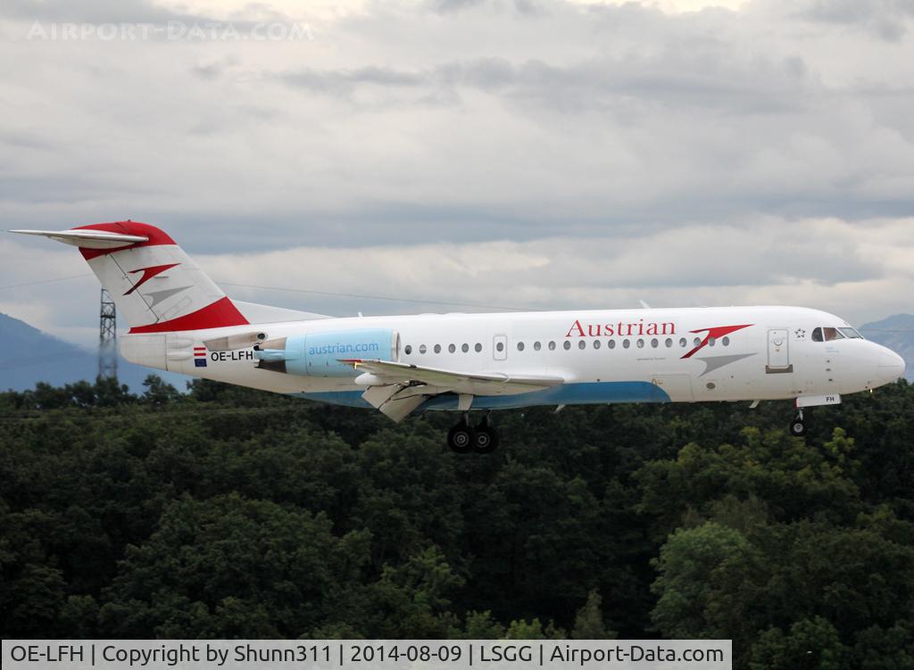 OE-LFH, 1995 Fokker 70 (F-28-0070) C/N 11554, Landing rwy 23