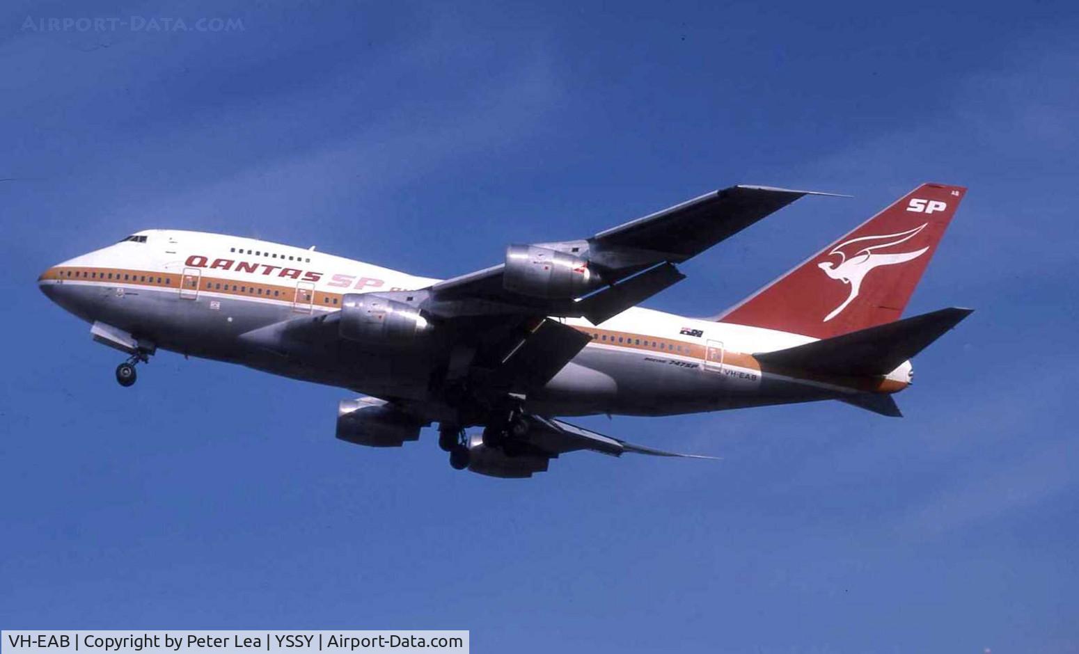 VH-EAB, 1981 Boeing 747SP-38 C/N 22672, Qantas Boeing 747-38SP taking off from Sydney Airport