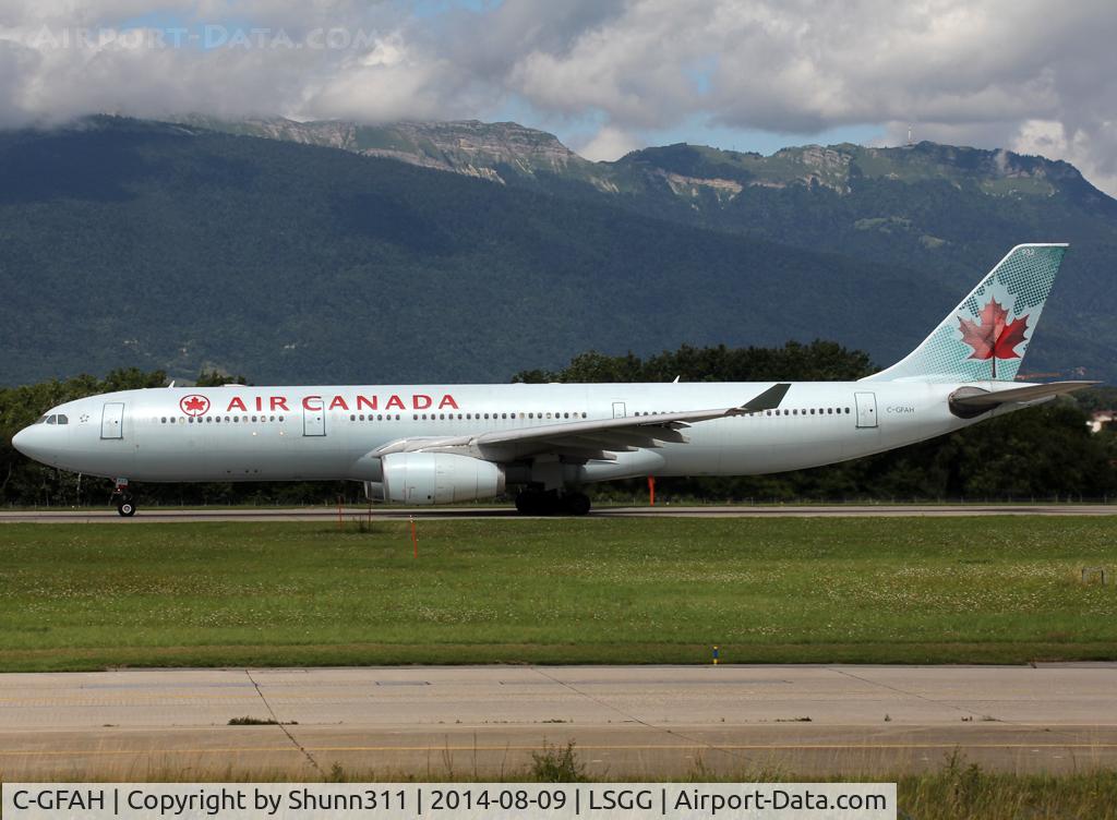 C-GFAH, 1999 Airbus A330-343 C/N 0279, Taking off from rwy 23