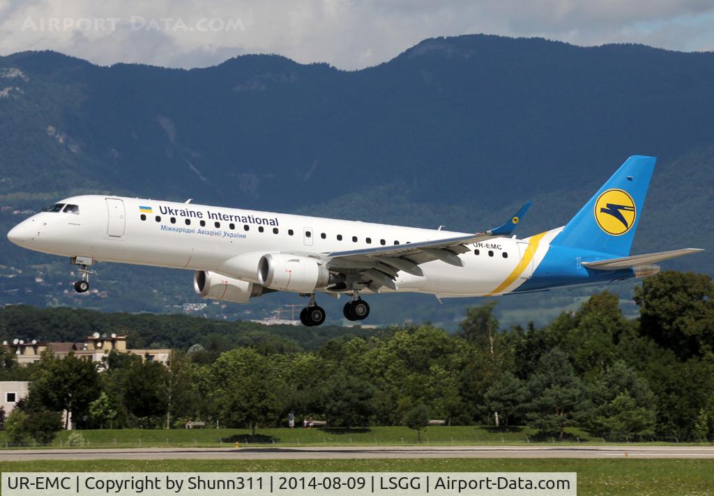 UR-EMC, 2013 Embraer 190STD (ERJ-190-100) C/N 19000589, Landing rwy 23