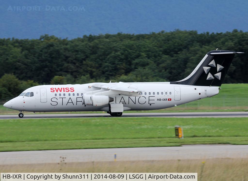 HB-IXR, 1996 British Aerospace Avro 146-RJ100 C/N E3281, Landing rwy 23 in Star Alliance c/s
