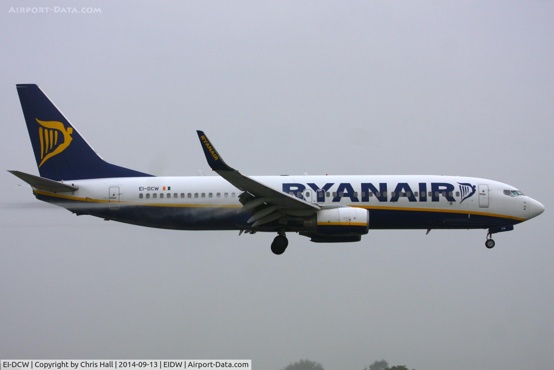 EI-DCW, 2004 Boeing 737-8AS C/N 33568, Ryanair