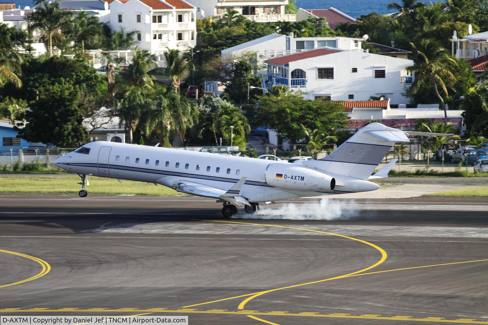D-AXTM, 2001 Bombardier BD-700-1A10 Global Express C/N 9102, D-AXTM