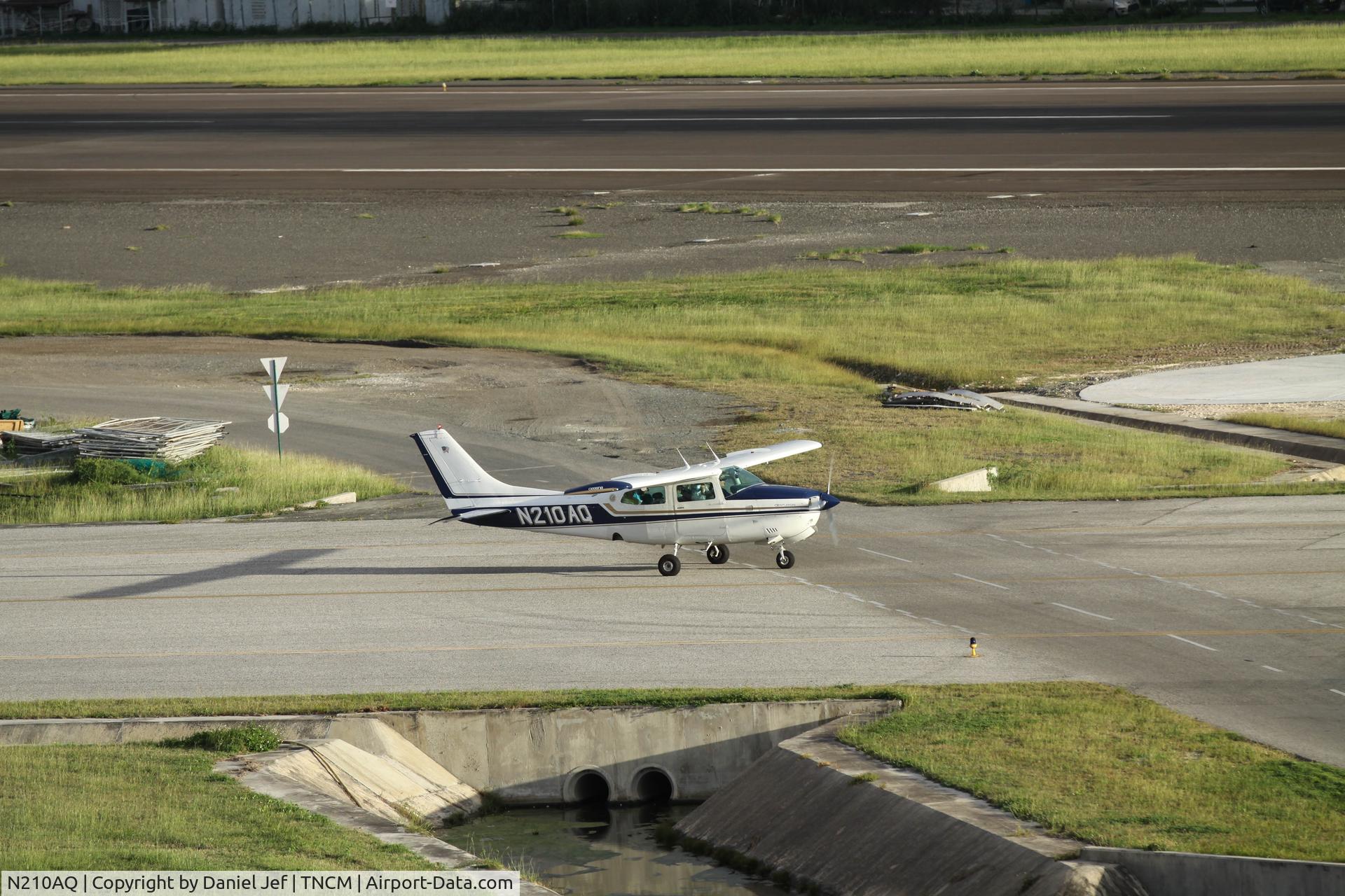 N210AQ, 1975 Cessna 210L Centurion C/N 21060547, N210AQ